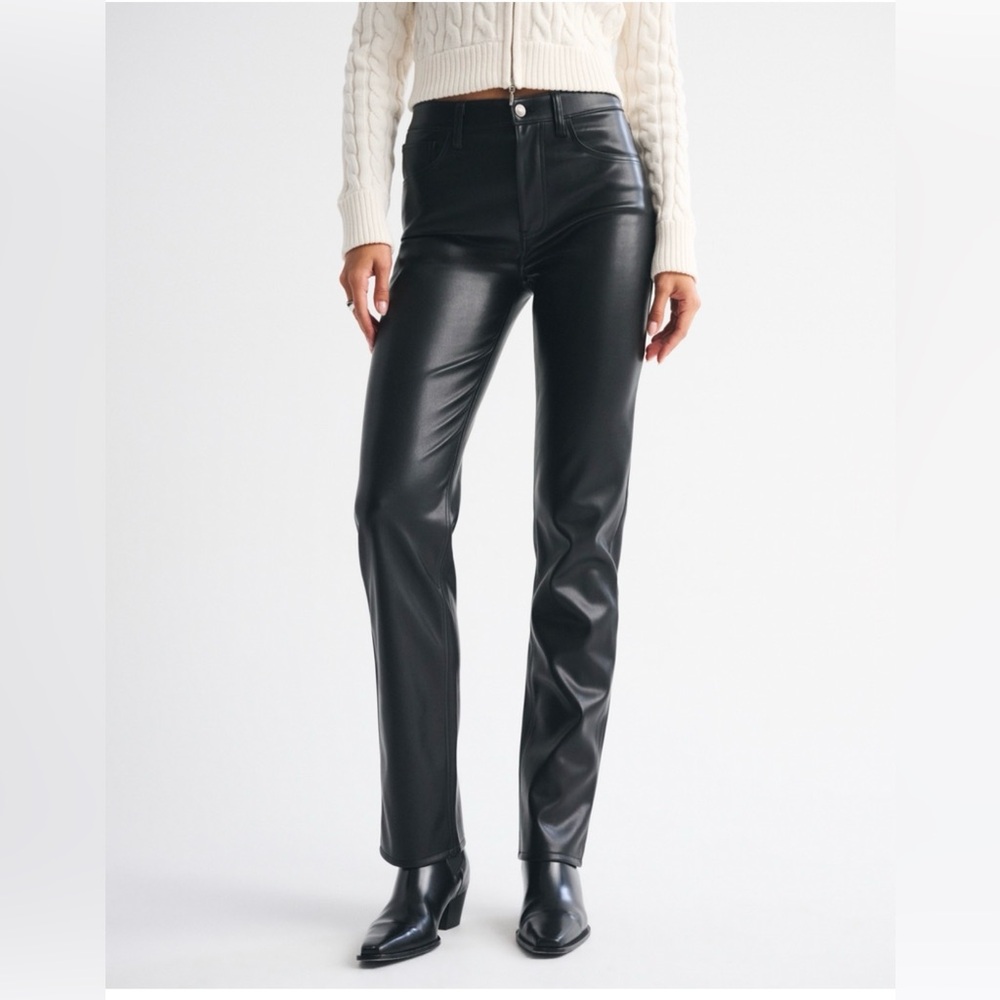 Abercrombie & Fitch 90’s Straight Ultra High Rise Leather Pants